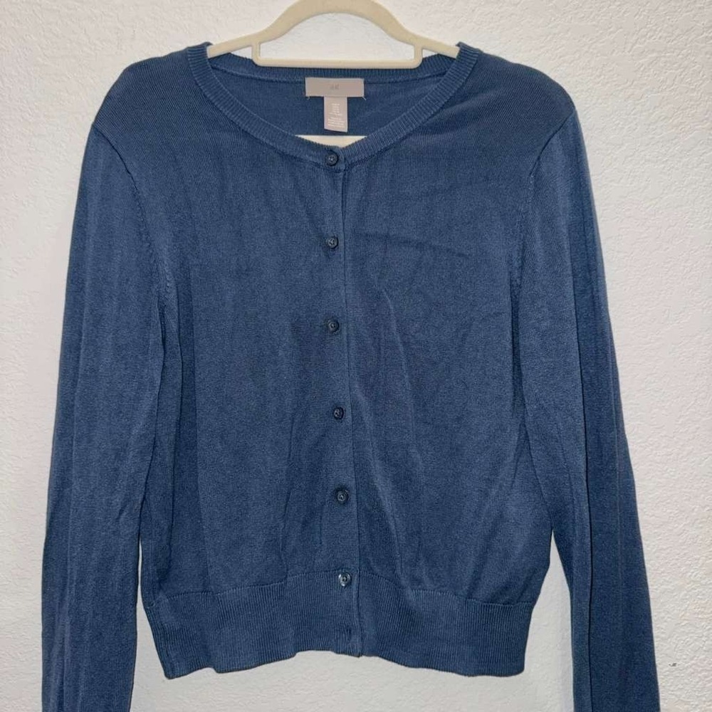 H&M Women's Sz M Button Up Cardigan Sweater Top Blue Long Sleeve Preppy Academia